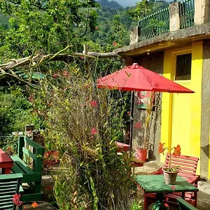 Gasthof Valley, Irish Town